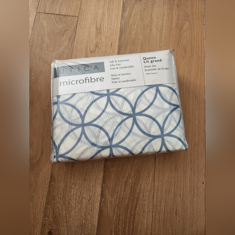 UTICA | NWT Queen size sheet set
